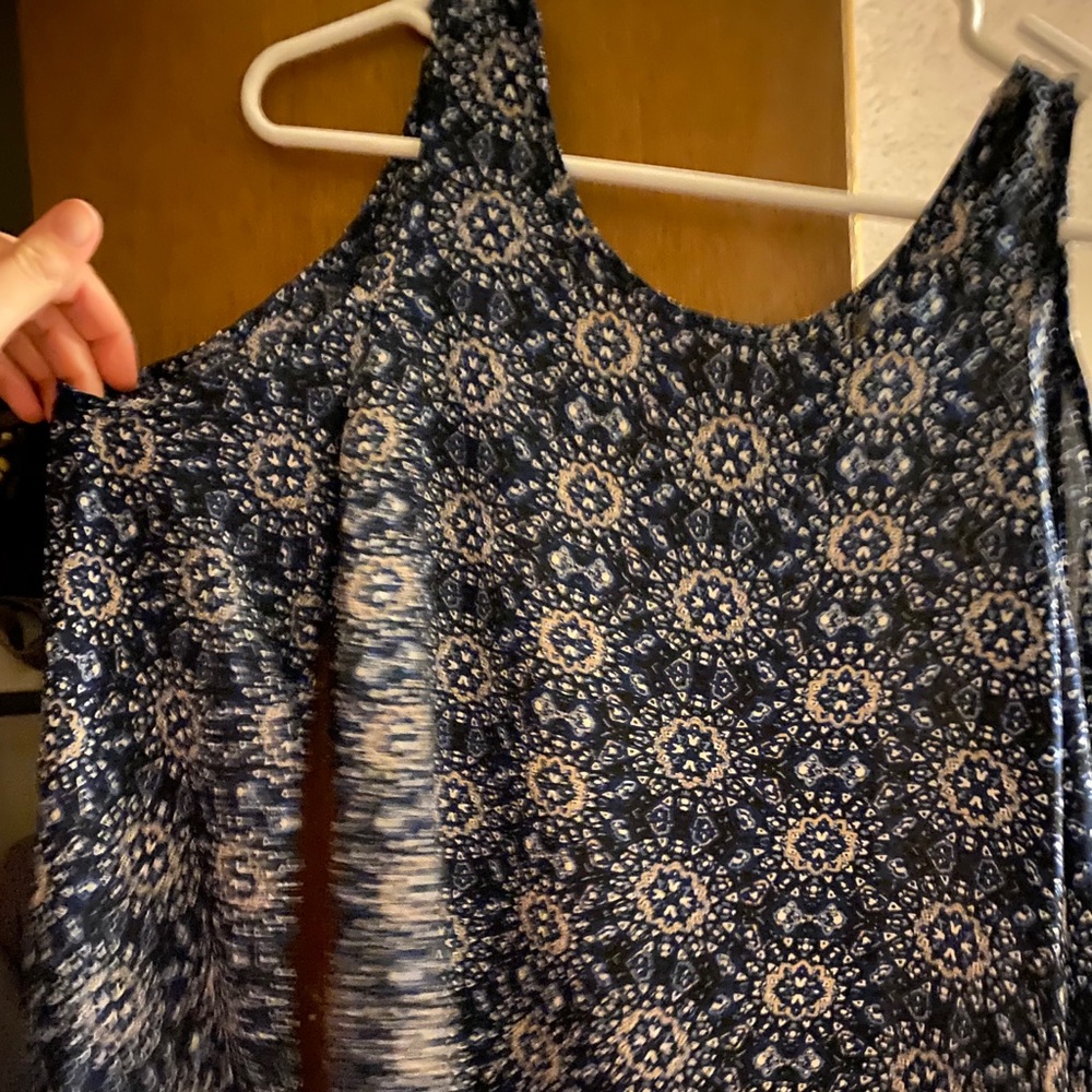 Cold shoulder top